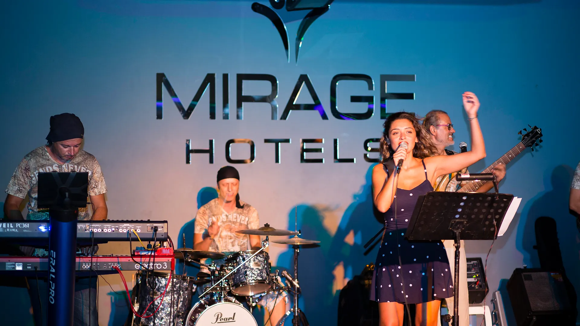 Mirage World Hotel İçmeler