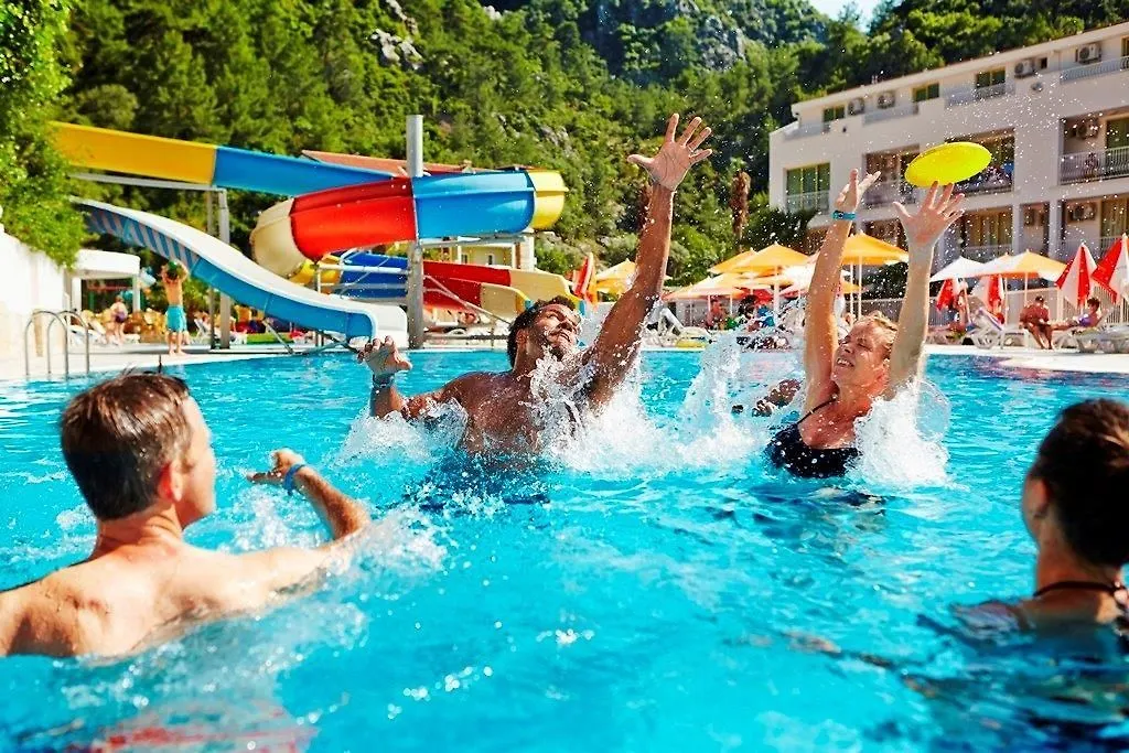 Mirage World Hotel İçmeler
