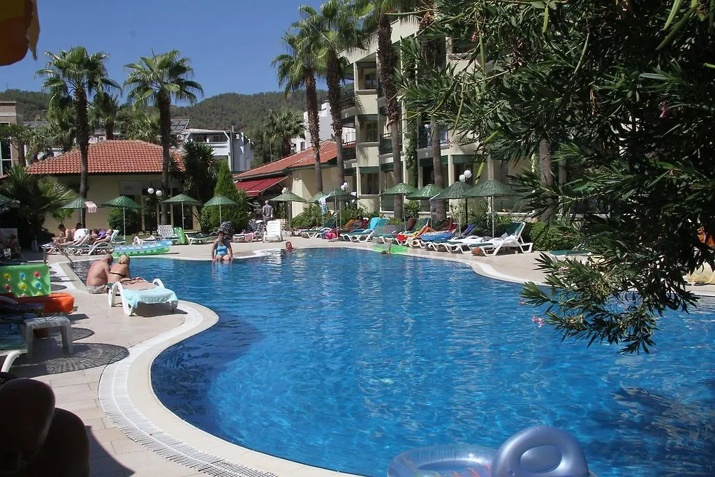 Mirage World Hotel İçmeler